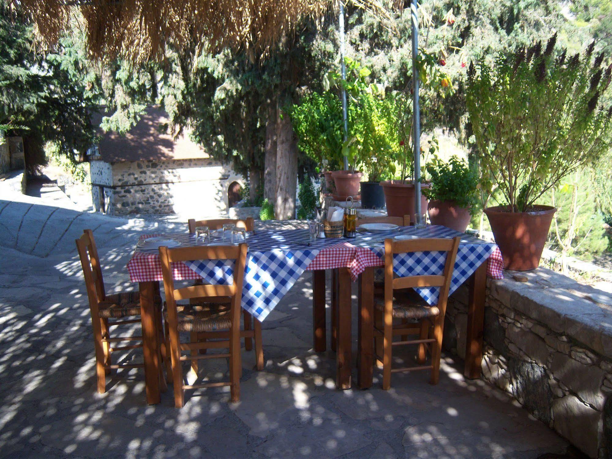 Blue Cottage Apsiou Exterior foto